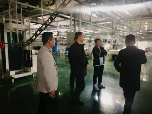 政府持續(xù)關(guān)注匠衣洗護,鐵嶺張書記蒞臨北京參觀智能云洗衣模式