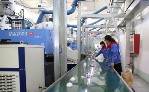 央媒聚焦山東復(fù)工生產(chǎn) 云招商、錯崗上班與隔斷就餐的創(chuàng)新實(shí)踐