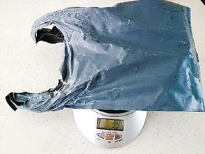 海鮮塑料袋特重商家坑5元，網(wǎng)友自備購(gòu)物袋上街應(yīng)對(duì)